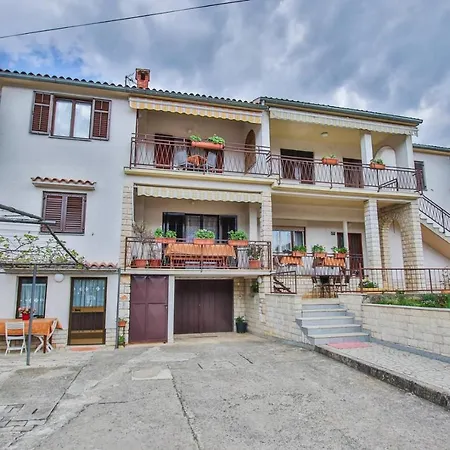 Mendikovic Guest house 3*